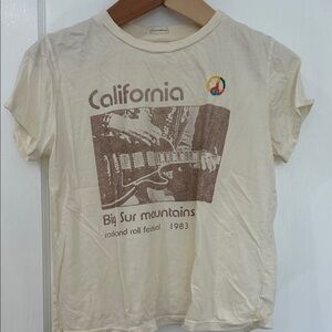 MOTHER Cream Short Sleeve 'California Big Sur Mountains' Graphic Tee
